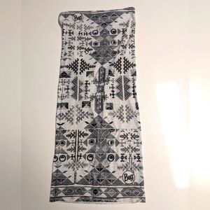 Buff White Aztec Pattern